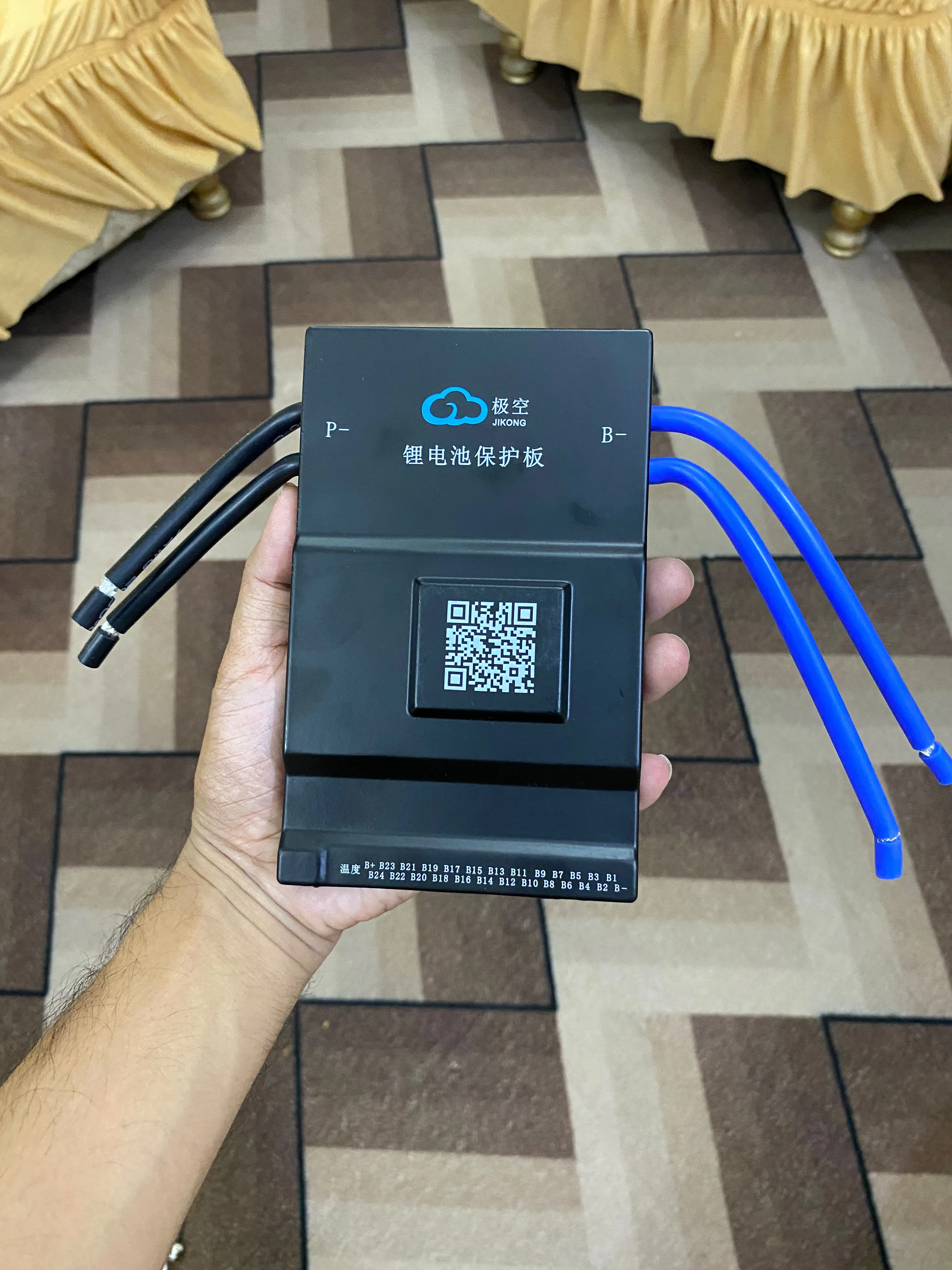 JK-BD6A24S20P Smart Active Balance BMS 200A | 8S–24S | Bluetooth & LCD Display | LiFePO4 Li-ion LTO Battery BMS - View 3