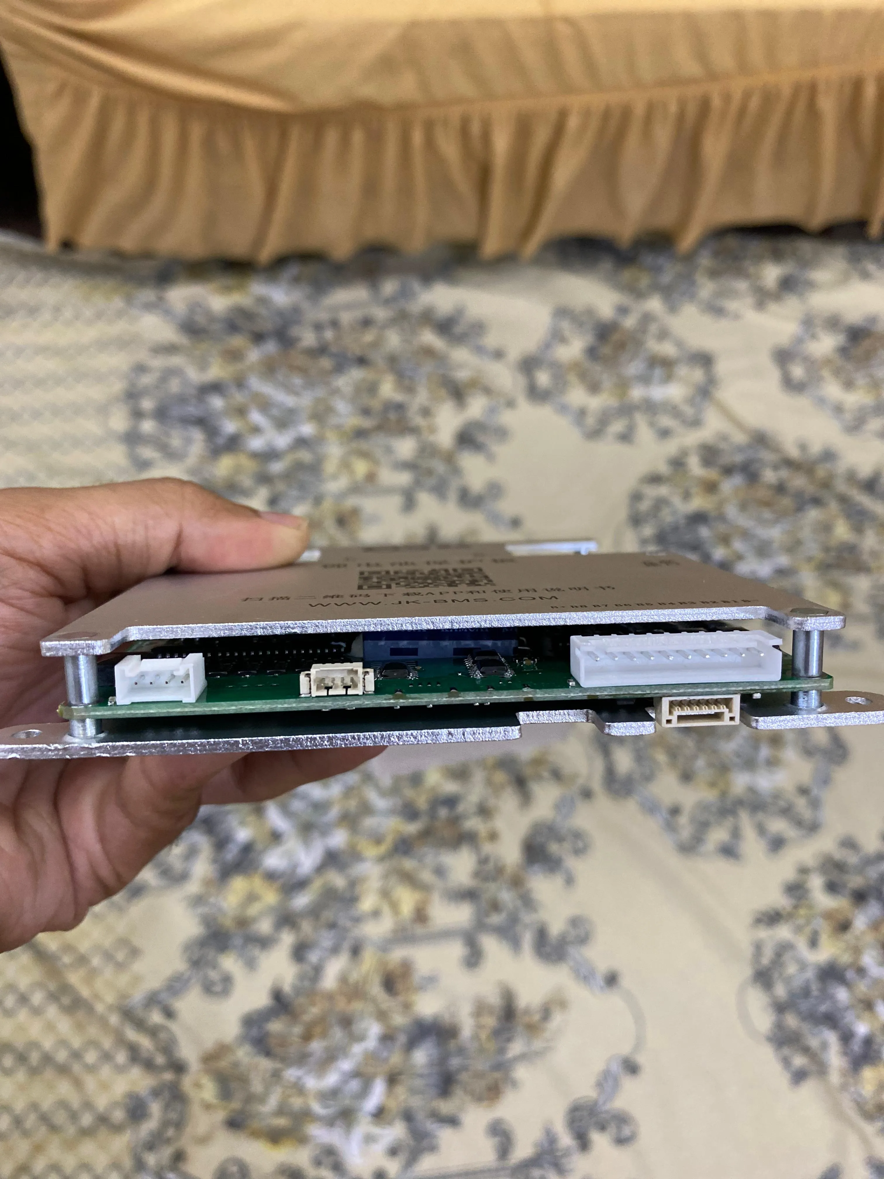 JK Smart BMS 200A 1A Active Balancer 4S-8S for LiFePO4 | Lithium-ion | LTO | Batteries Bluetooth Monitoring | LCD Display Com