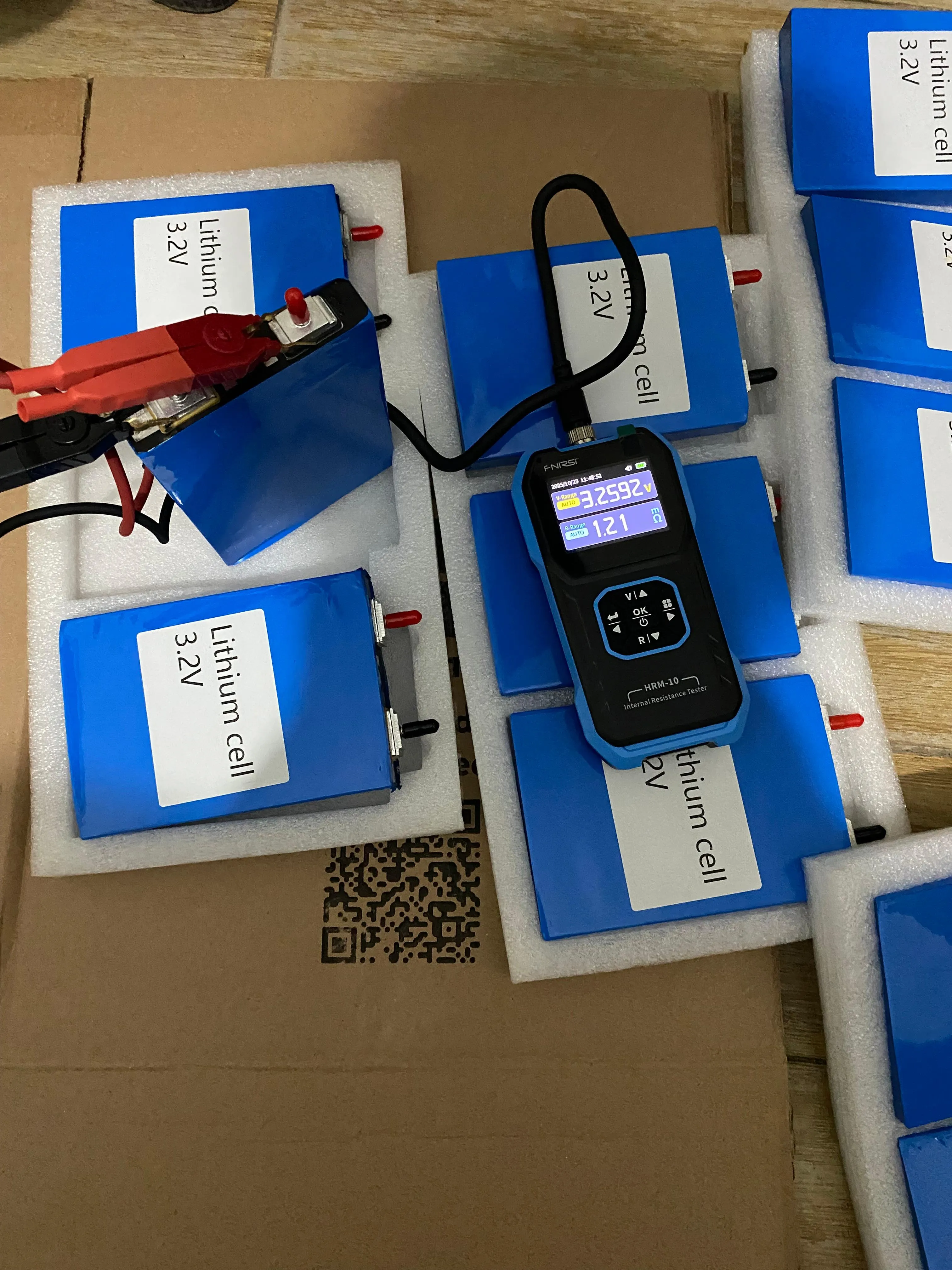 Gotion 3.2V 27Ah LiFePO4 A-Grade Battery Cell | 2500+ Cycle Life | Prismatic Lithium Cell for EV, Solar & Battery Packs - Vie