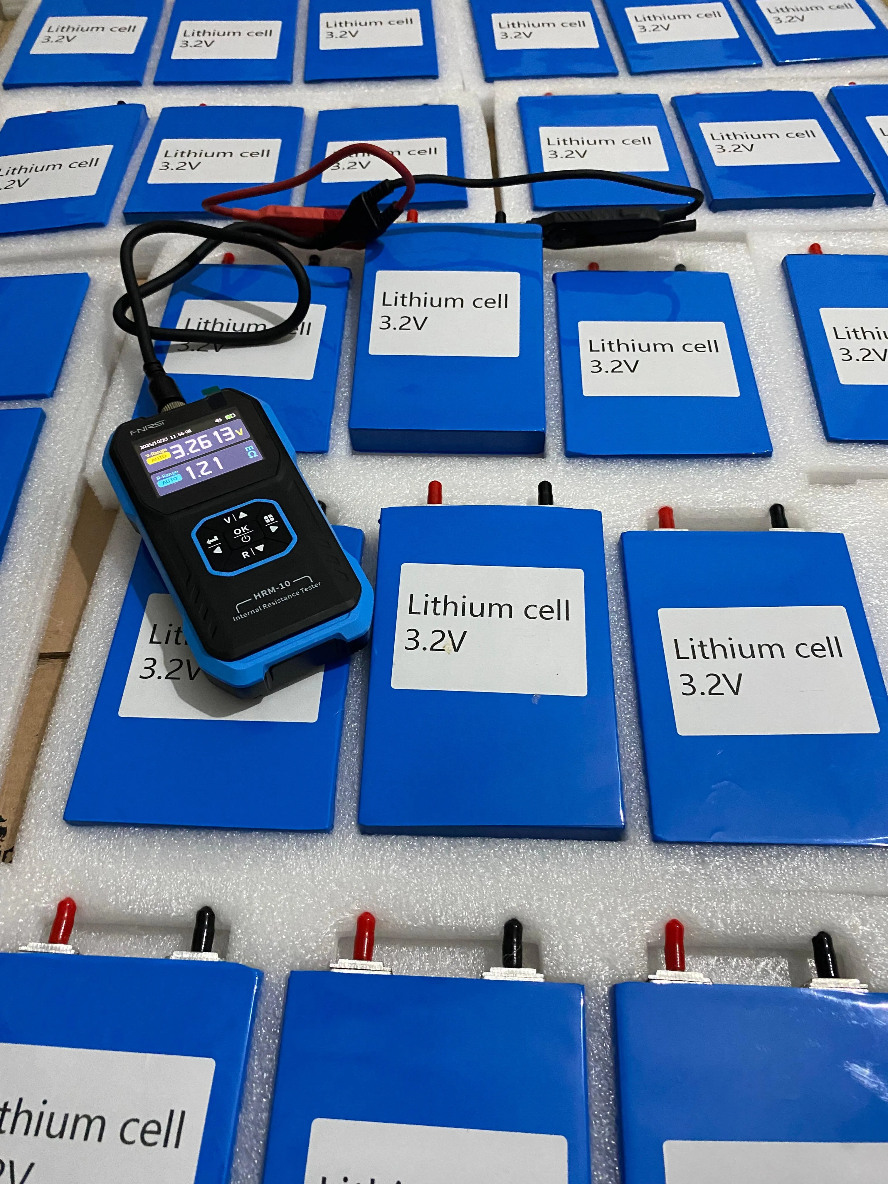 Gotion 3.2V 27Ah LiFePO4 A-Grade Battery Cell | 2500+ Cycle Life | Prismatic Lithium Cell for EV, Solar & Battery Packs - Vie
