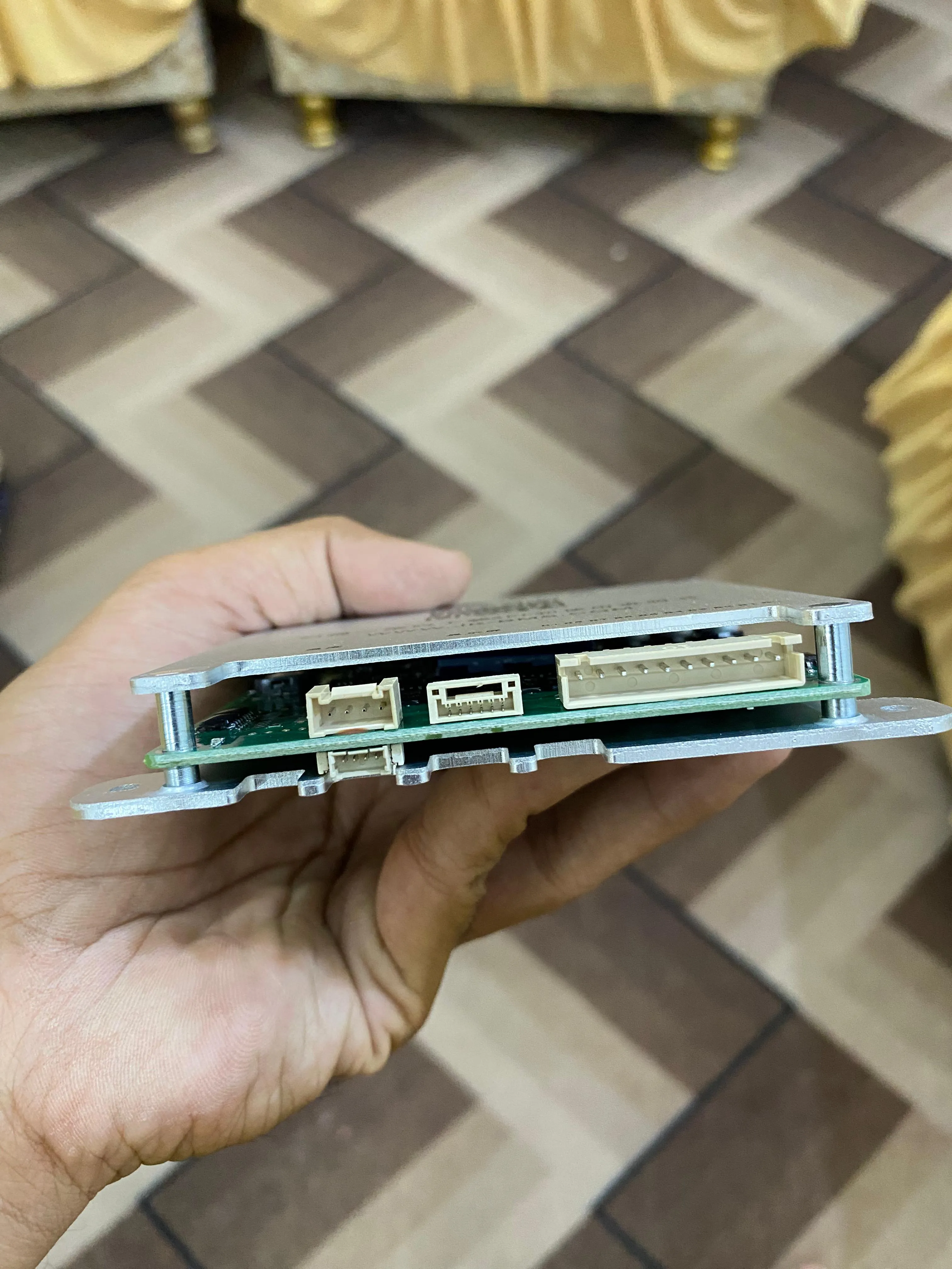 JK-BD6A8S10P Smart BMS 100A with 0.6A Active Balancer – 4S-8S LiFePO4, Lithium-Ion & LTO - View 4